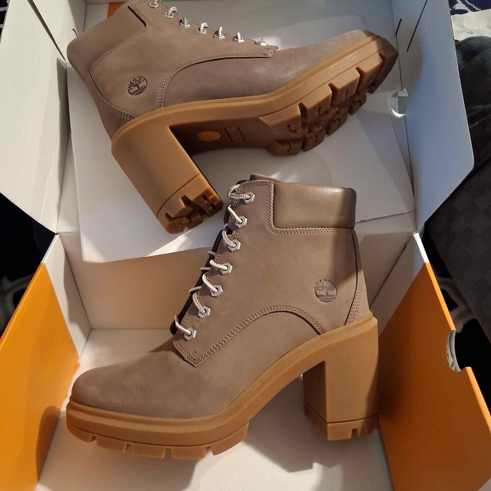 Women's Allington Heights Boots